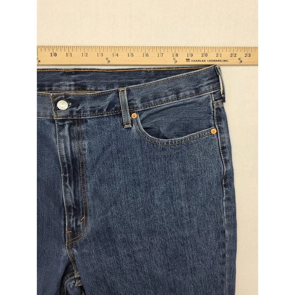 Levi's 550 Relaxed Fit Tapered Leg Jeans 42x32 Medium Blue Denim Red Tag Cotton